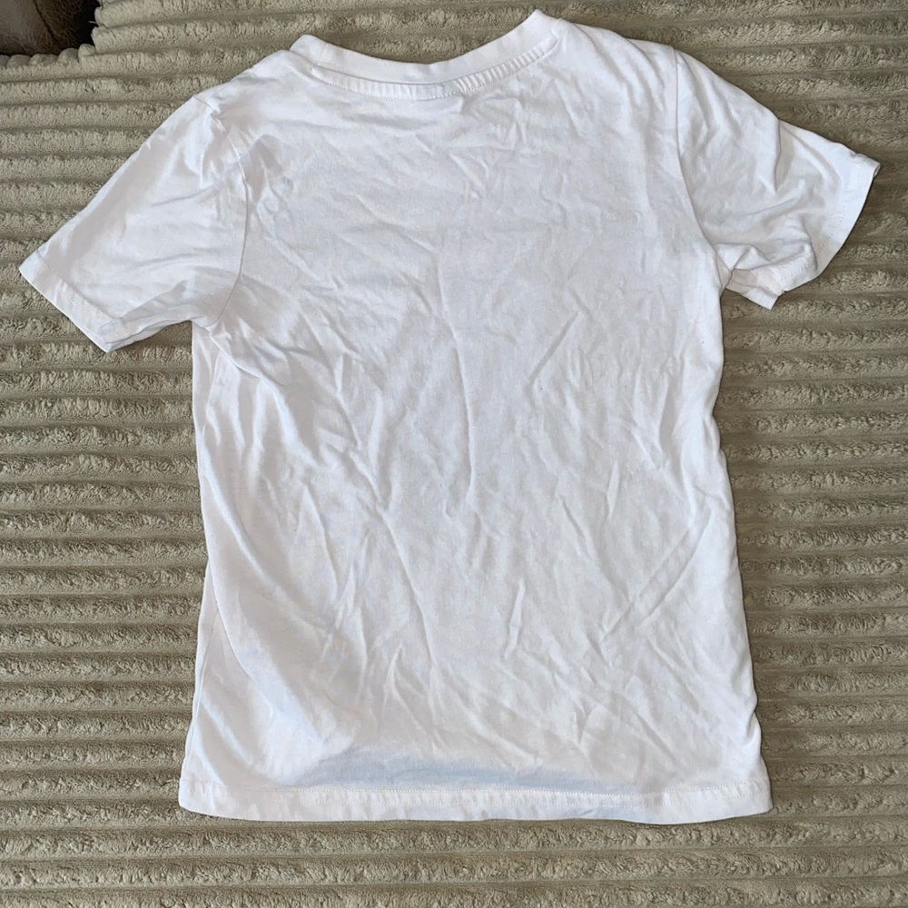 ⚡ Cool & Classic Puma Graphic Tee - Size 6 ⚡ - Picture 3 of 5